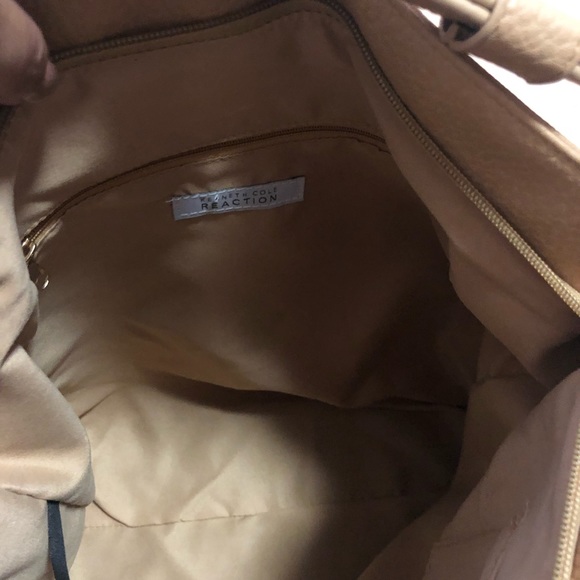 BNWT Kenneth Cole Reaction Hobo Bag - Picture 3 of 7